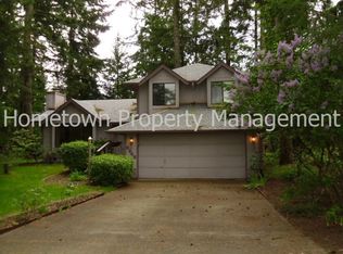 9343 3rd Ave SE, Olympia, WA 98513