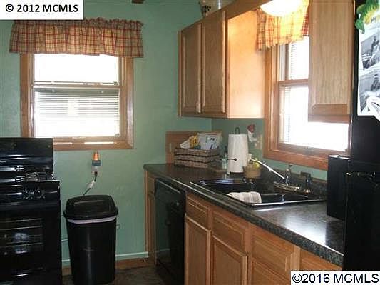 3rd image of 675 8th St SE