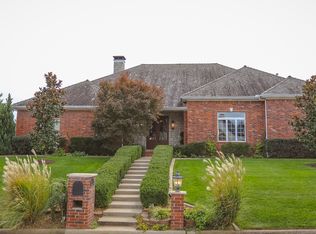 2 W Razorback Rd, Rogers, AR 72758