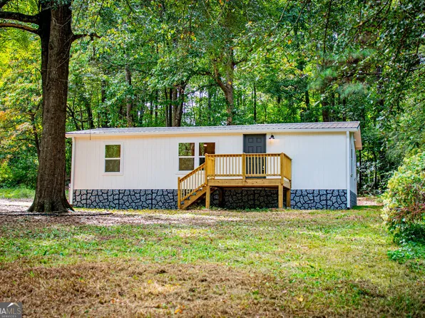 77 Rock Springs Lake Dr, Carrollton, GA 30116