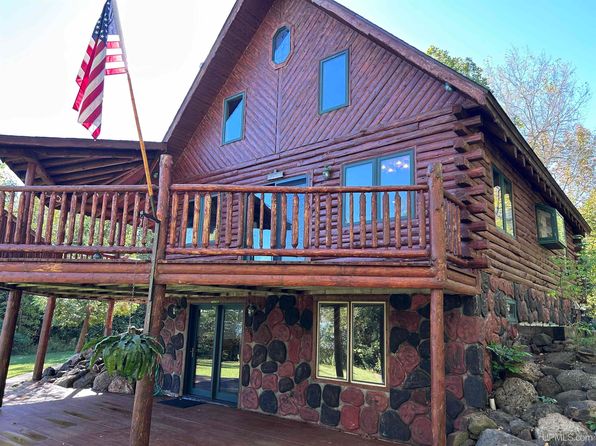 16189 E Shore Rd, Bergland Township, MI 49910