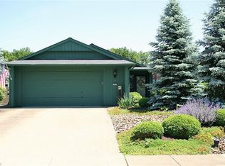 13433 Sun Crest Ct, Strongsville, OH