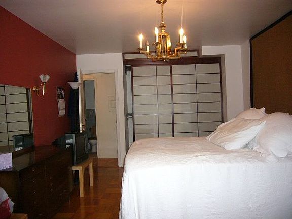 5th image of 225 Saint Pauls Ave #308