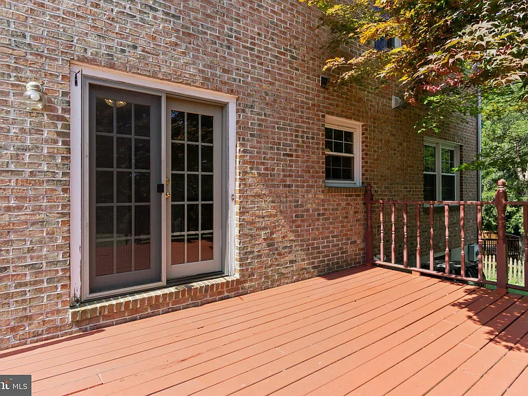 26 Princeton Pl — Photo 15