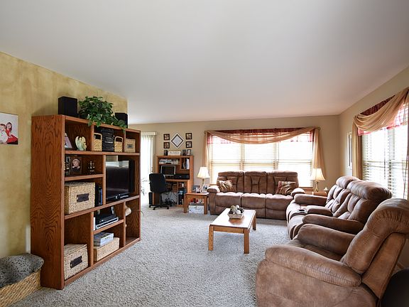 2nd image of 1316 Jenna Dr APT B