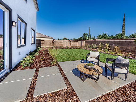 Modeled backyard at a 4027 plan