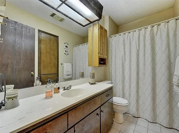 10603 Parkfield Dr, Austin, TX 78758