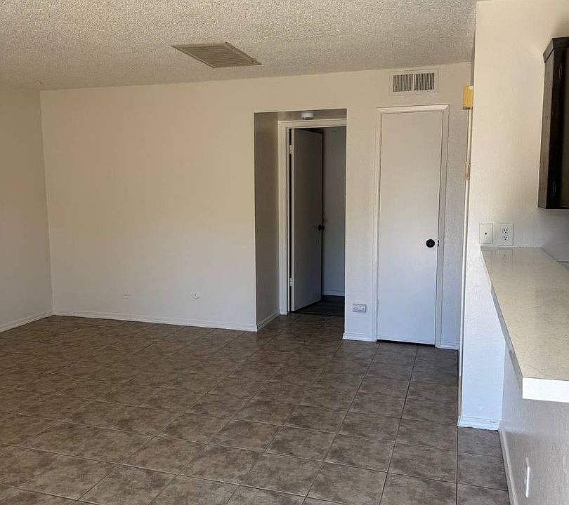 2nd image of 2665 N Wishon Ave