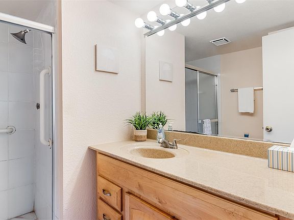 4th image of 9750 Sunrise Lakes Boulevard #302