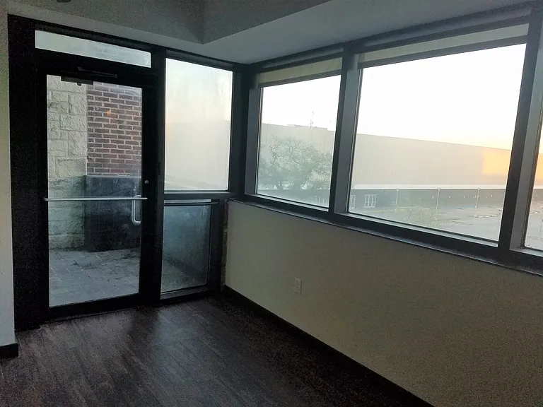 Tennison Lofts — Photo 32