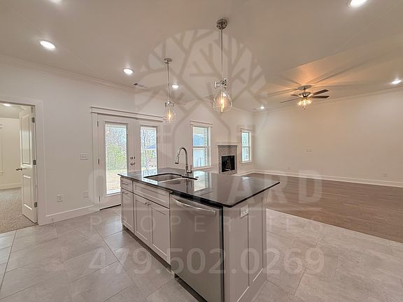 5th image of 15 Lochgilphead Ln