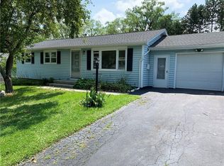 129 Impala Dr, Rochester, NY 14609