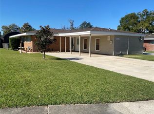 350 Carolyn Dr, Harahan, LA 70123
