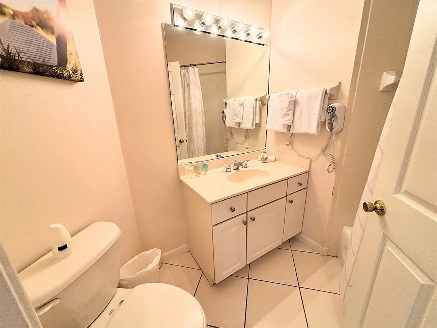 1 bed, 1.0 bath, $1,922 — Photo 4