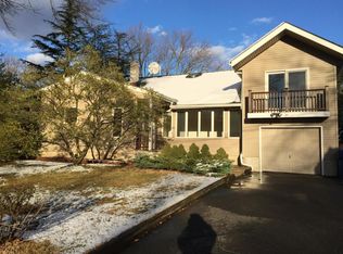 14 Old Manor Rd, Holmdel, NJ 07733