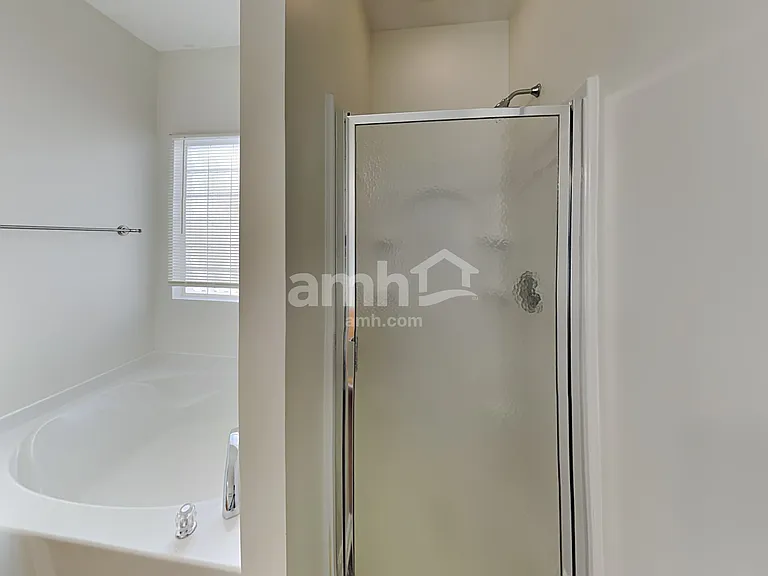 1009 Skillbeck Rd — Photo 12