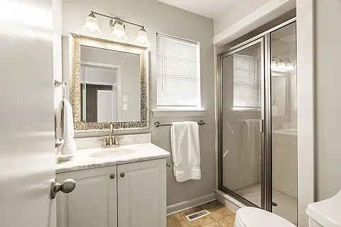 921 N Bryan St #1 — Photo 18