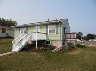 216 6th St N, New Salem, ND 58563