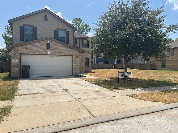 2nd image of 815 Leaholm Ln