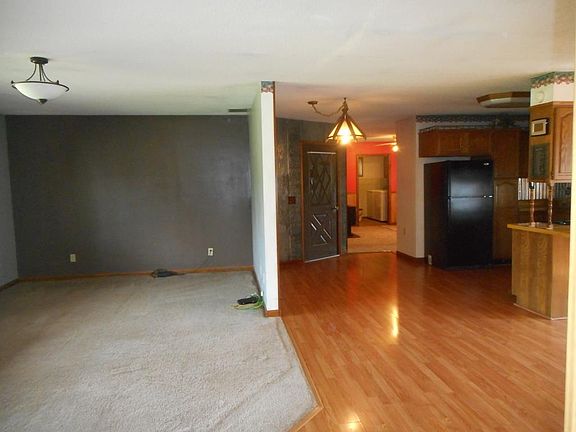 5th image of 4549 W 3rd St