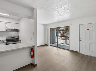 Las Brisas, Albuquerque, NM 87108