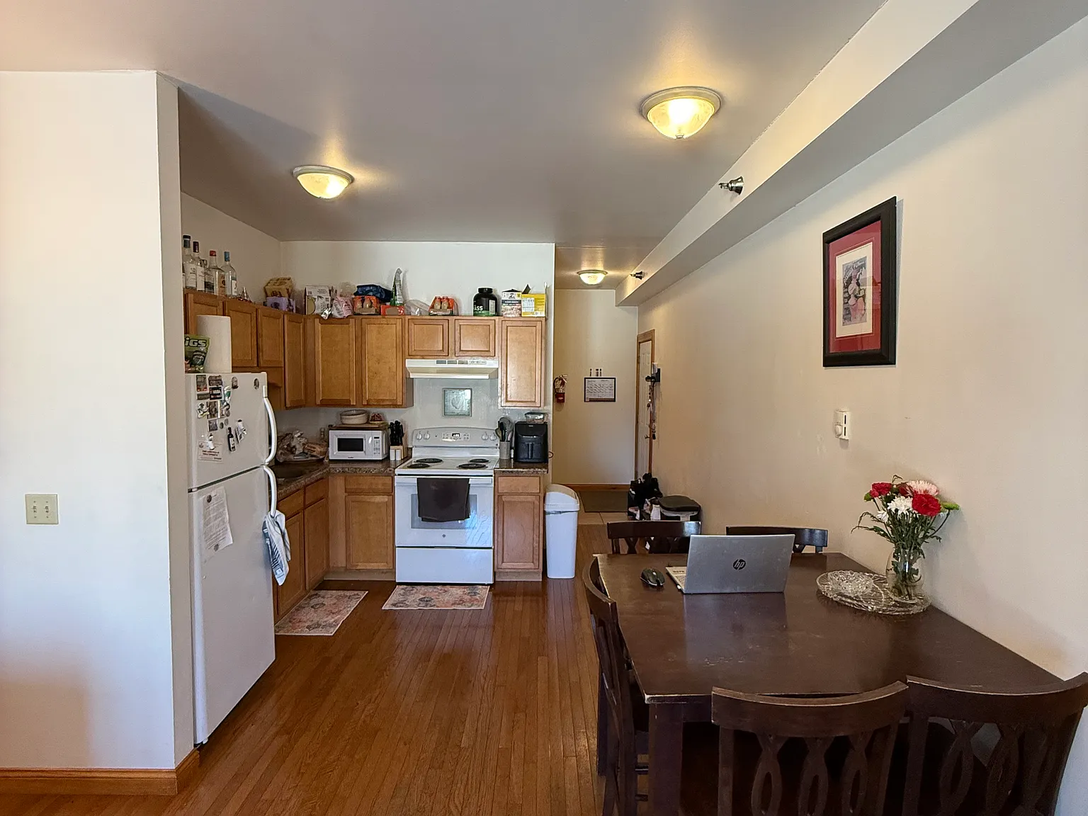 4 bed, $1,980 — Photo 2