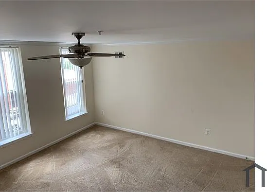 1353 N Carey St — Photo 17