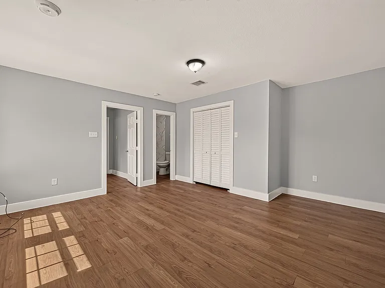 10601 Ambursen St — Photo 19