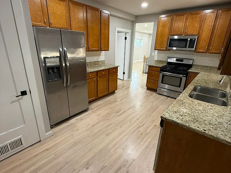102 Washington Blvd #1 — Photo 31