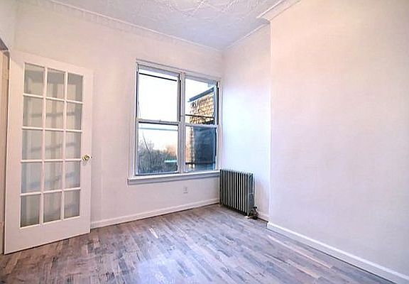 3rd image of 735 Meeker Ave #C