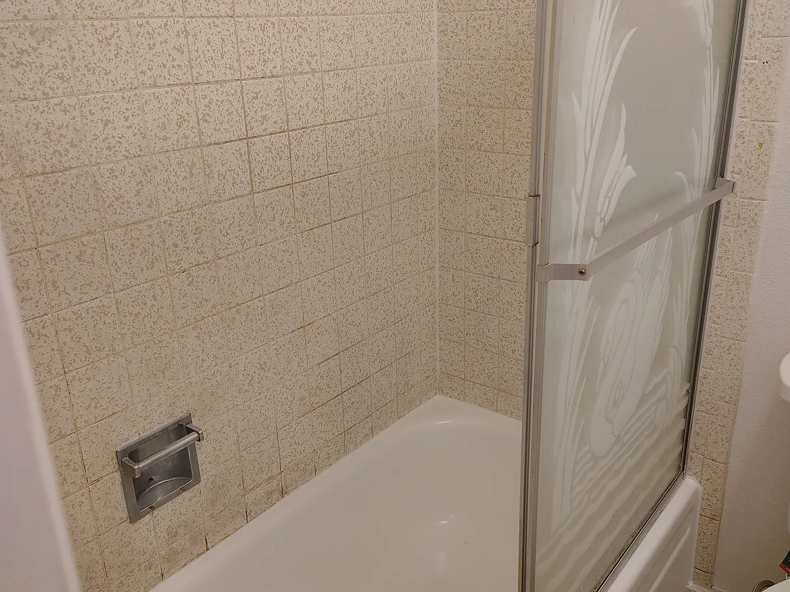 2 bed, 1.5 bath, 1100 sqft, $1,700 — Photo 4