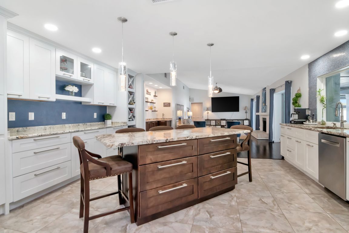 next background image