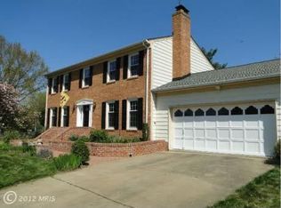 8201 Chollman Ct, Alexandria, VA 22308