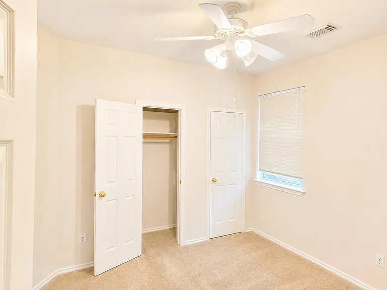 2319 Ligustrum Flower Dr — Photo 10