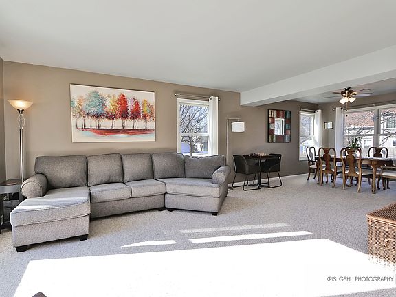 4th image of 307 Fairfax Ln