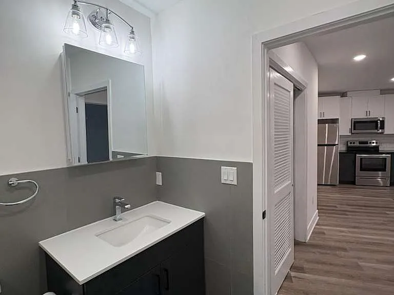 330 Cecil B. Moore Ave — Photo 65