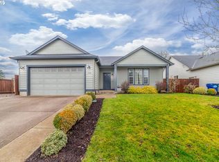 1542 Alderdale Dr, Junction City, OR 97448