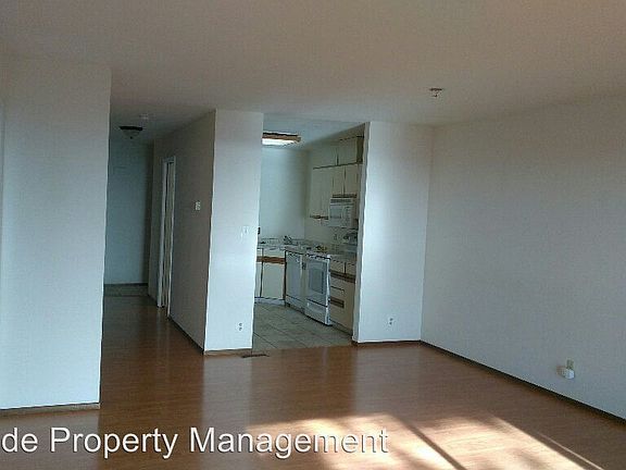 2nd image of 445 Burnett Ave APT 102