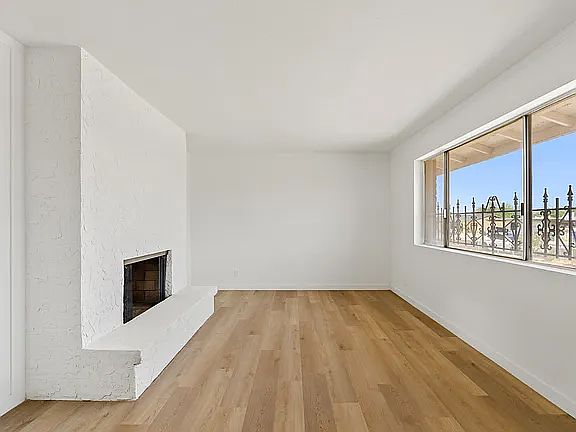 5th image of 301 W Desert Dr #1