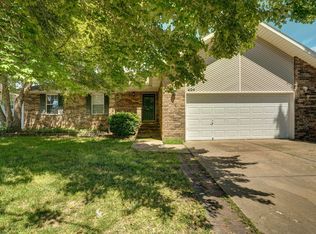 404 S Southgate Dr, Nixa, MO 65714