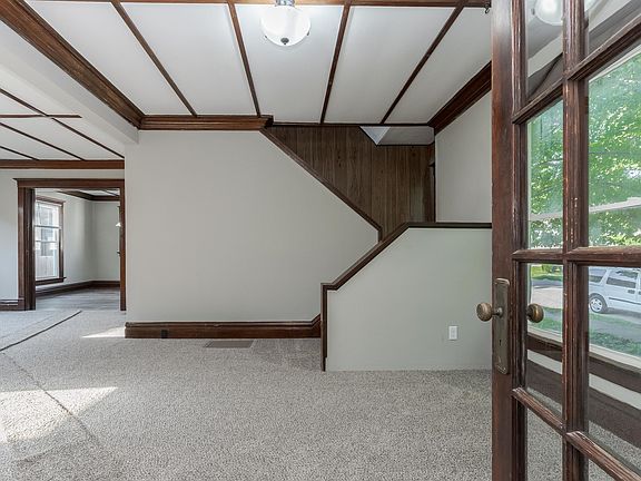 5th image of 522 W Grove St