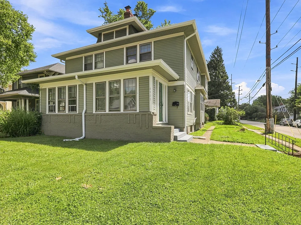 4901 Central Ave