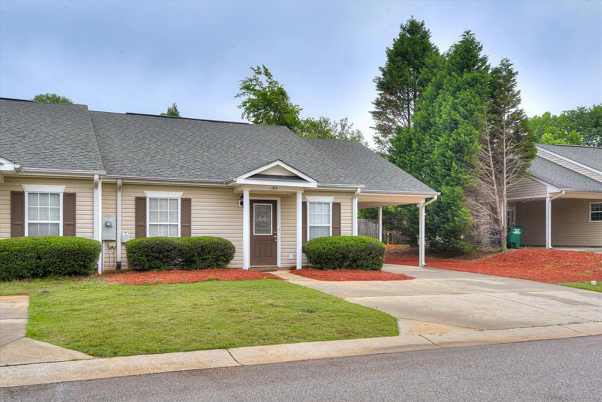 Building Photo - 147 Portofino Ln SW