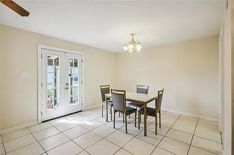 6220 Colbert St — Photo 7
