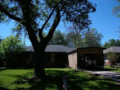 1121 Plum St, La Marque, TX, 77568