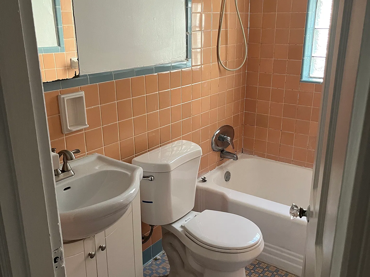 2773 Losantiville Ave — Photo 4