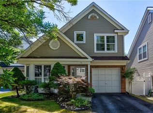63 Carlisle Ct, Old Bridge, NJ 08857