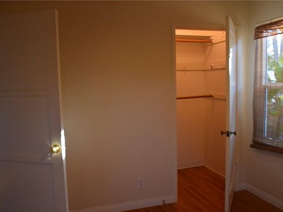 5th image of 10624 Rose Dr