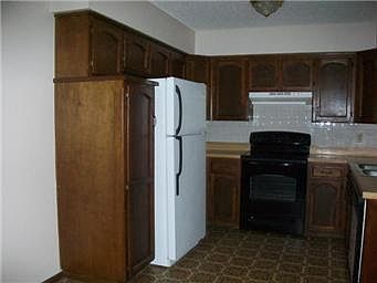 2nd image of 409 SE Lana Ct