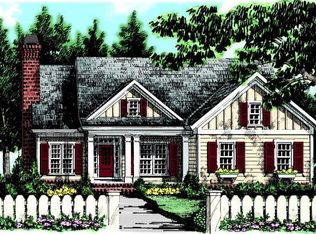 395 Lakecrest Cir SW, Calhoun, GA 30701